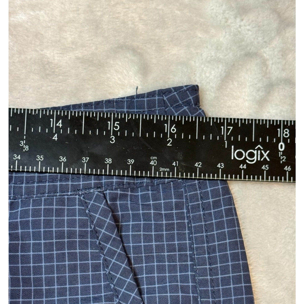 Pantagonia Men's Wavefarer Shorts Size 33 Gorpcore Costal Preppy Minimalist Tech - Picture 5 of 7